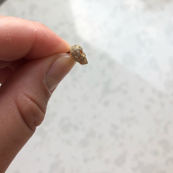 GOLD SKULL DIAMOND EARRINGS - Picture 6 of 8